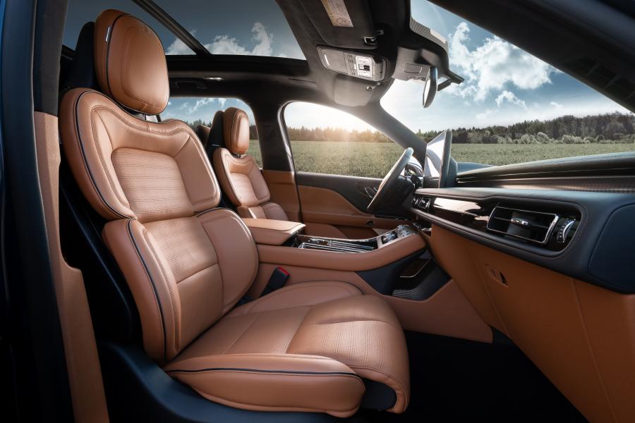 Интерьер Lincoln Aviator Presidential 2020 года  (CN) (фото 9 из 9)